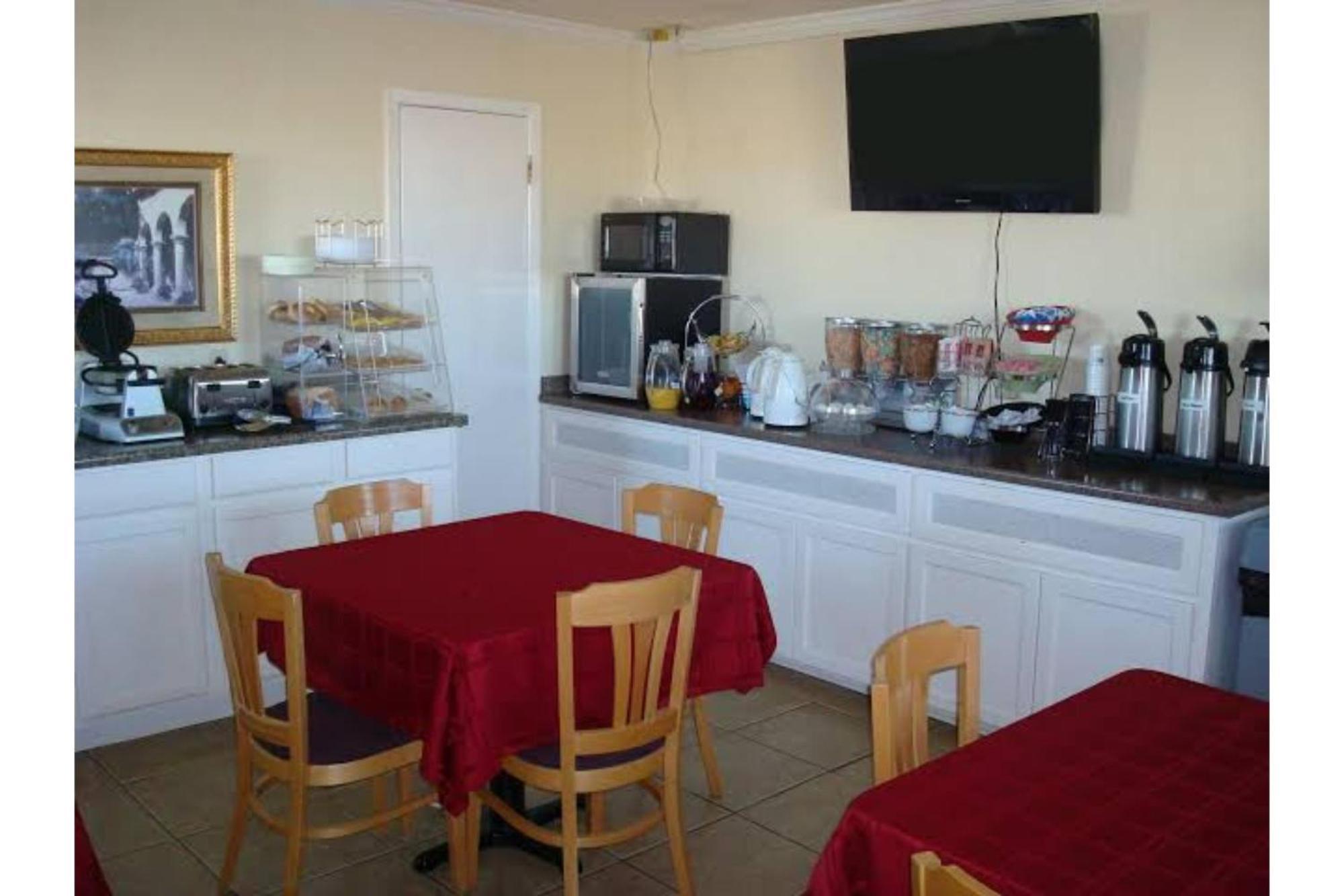 Route 66 Inn & Suites By Oyo Vega Tx Экстерьер фото
